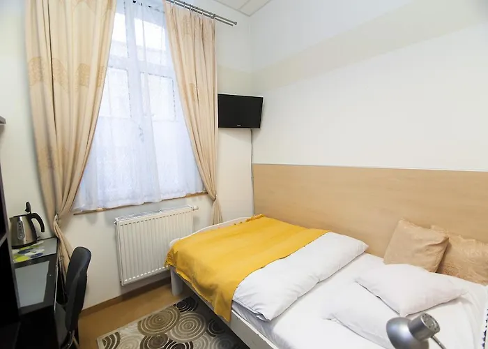 Hostel Akacja Goscinne *